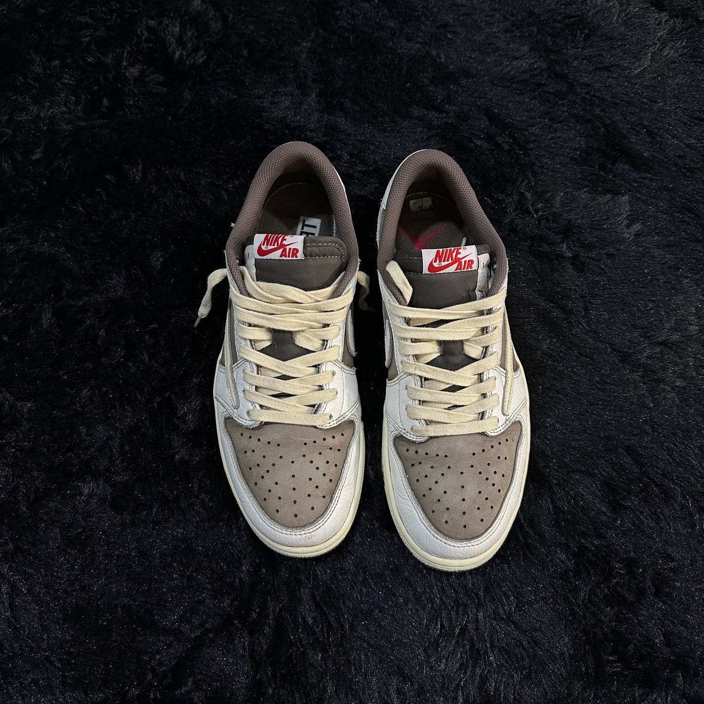 TRAVIS Reverse Mocha