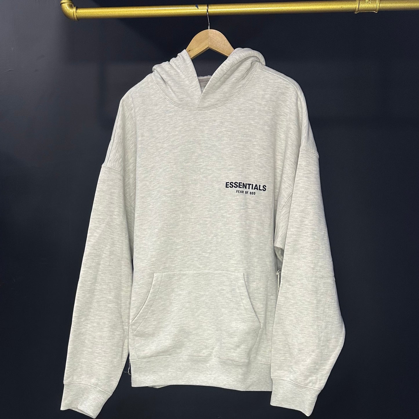 HOODIE ESSENTIALS