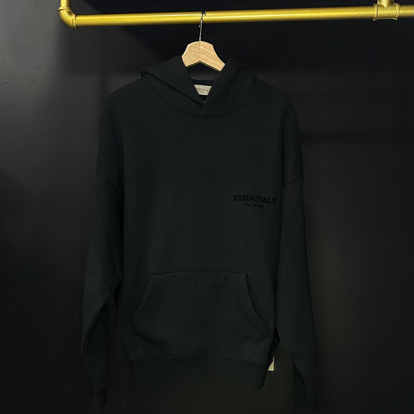 HOODIE ESSENTIALS
