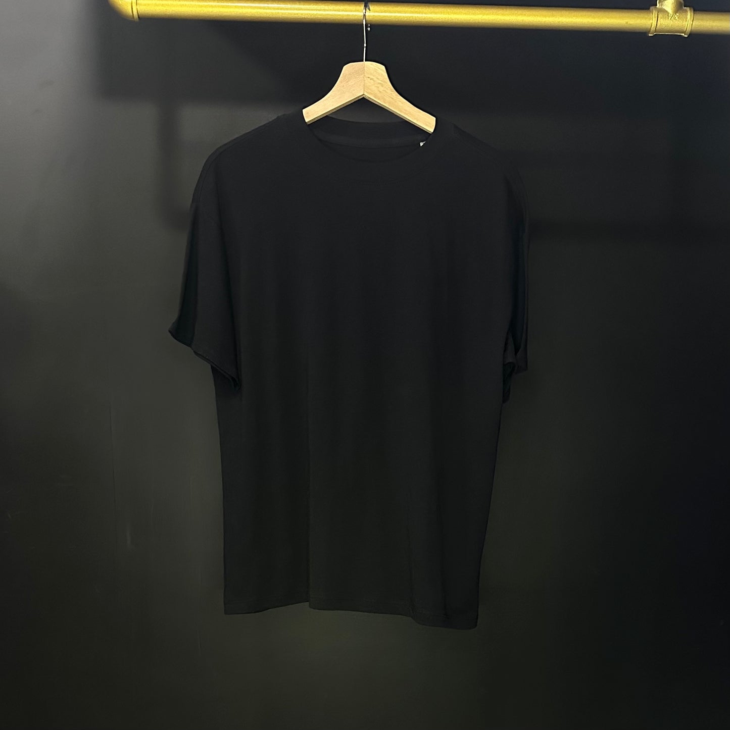 PLAYERA ESSENTIALS