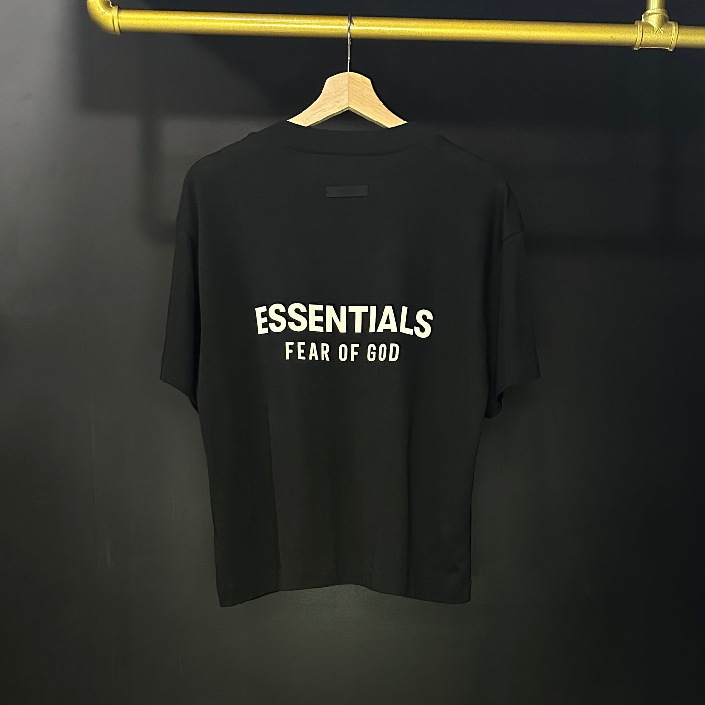 PLAYERA ESSENTIALS DAMA