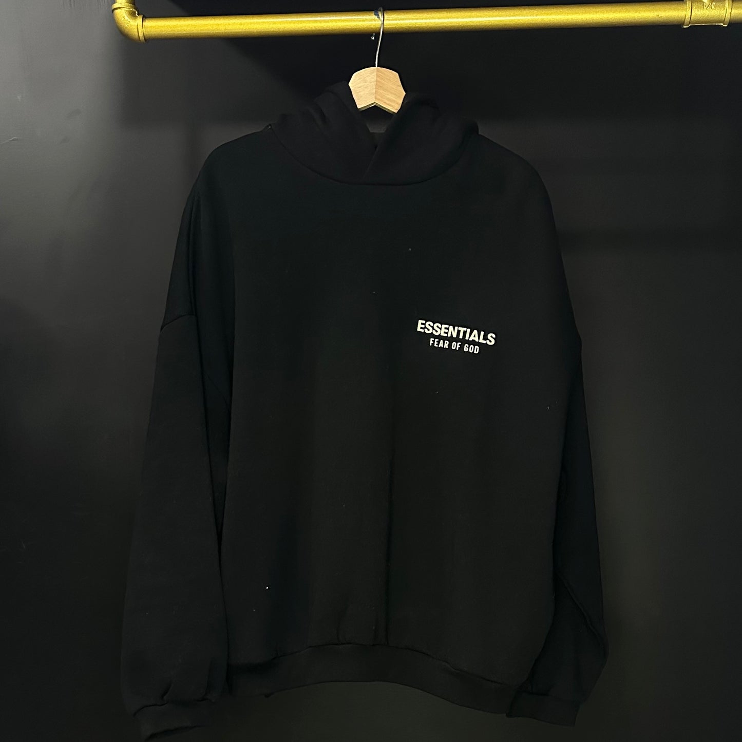 HOODIE ESSENTIALS