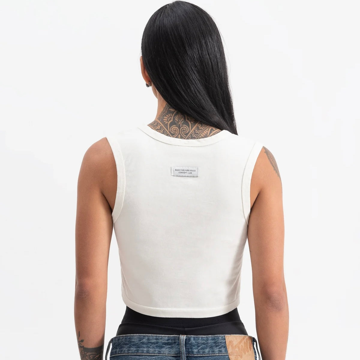 KNOCKOUT WHITE CROP TOP