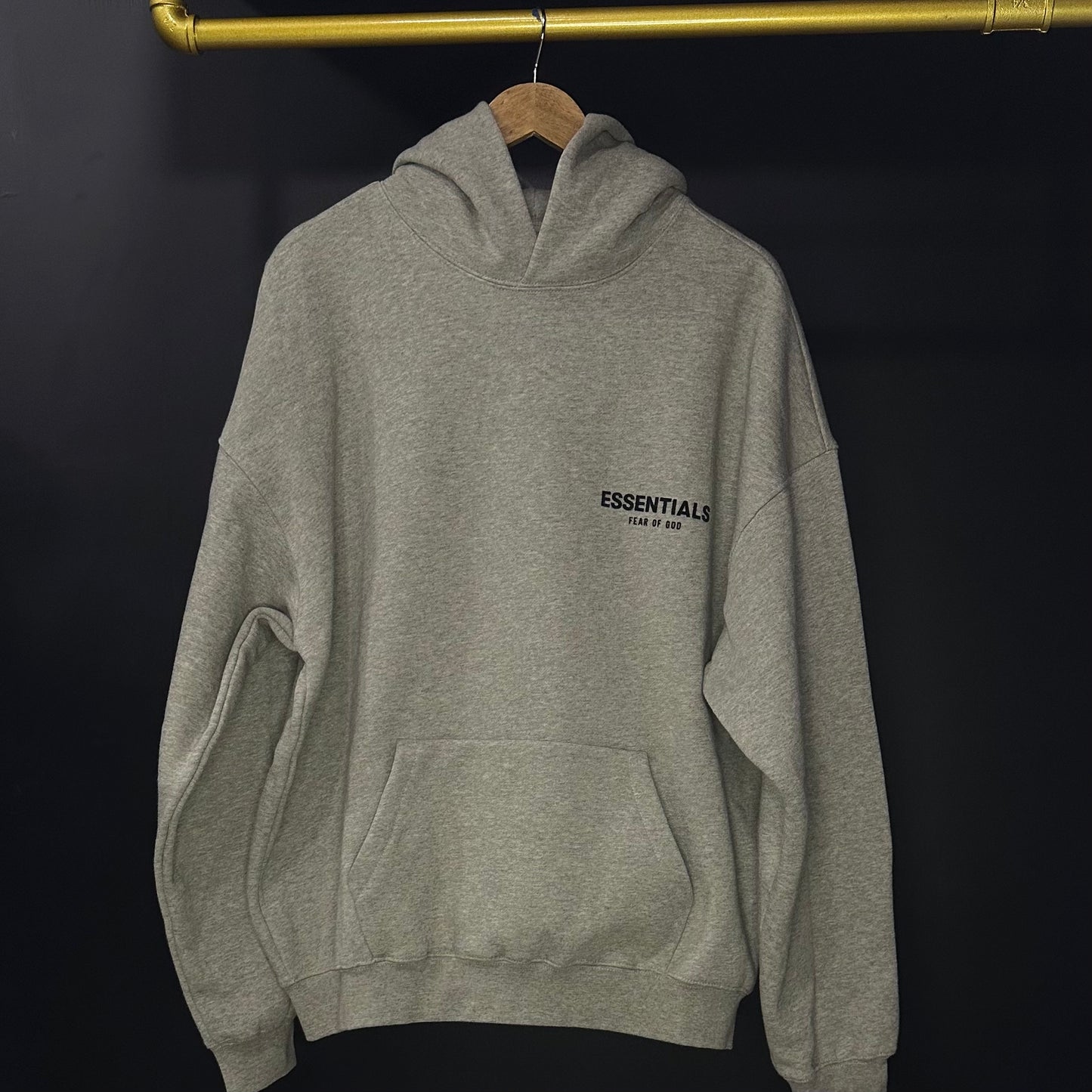 HOODIE ESSENTIALS