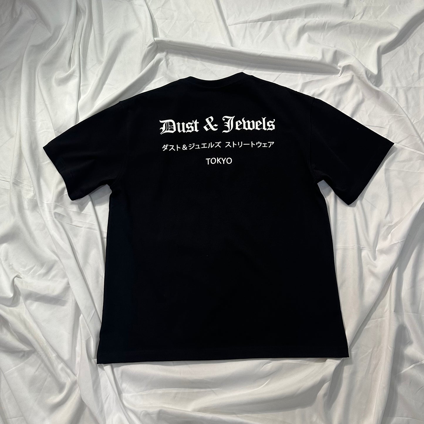 DUST & JEWELS Black Basic Tee