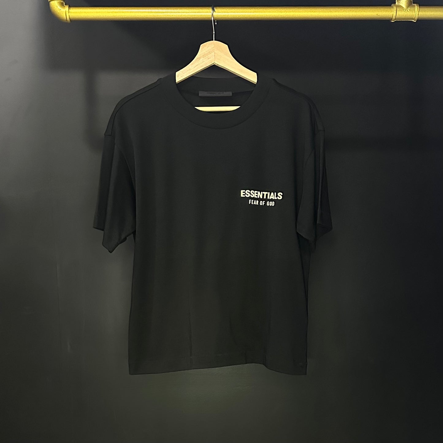 PLAYERA ESSENTIALS DAMA