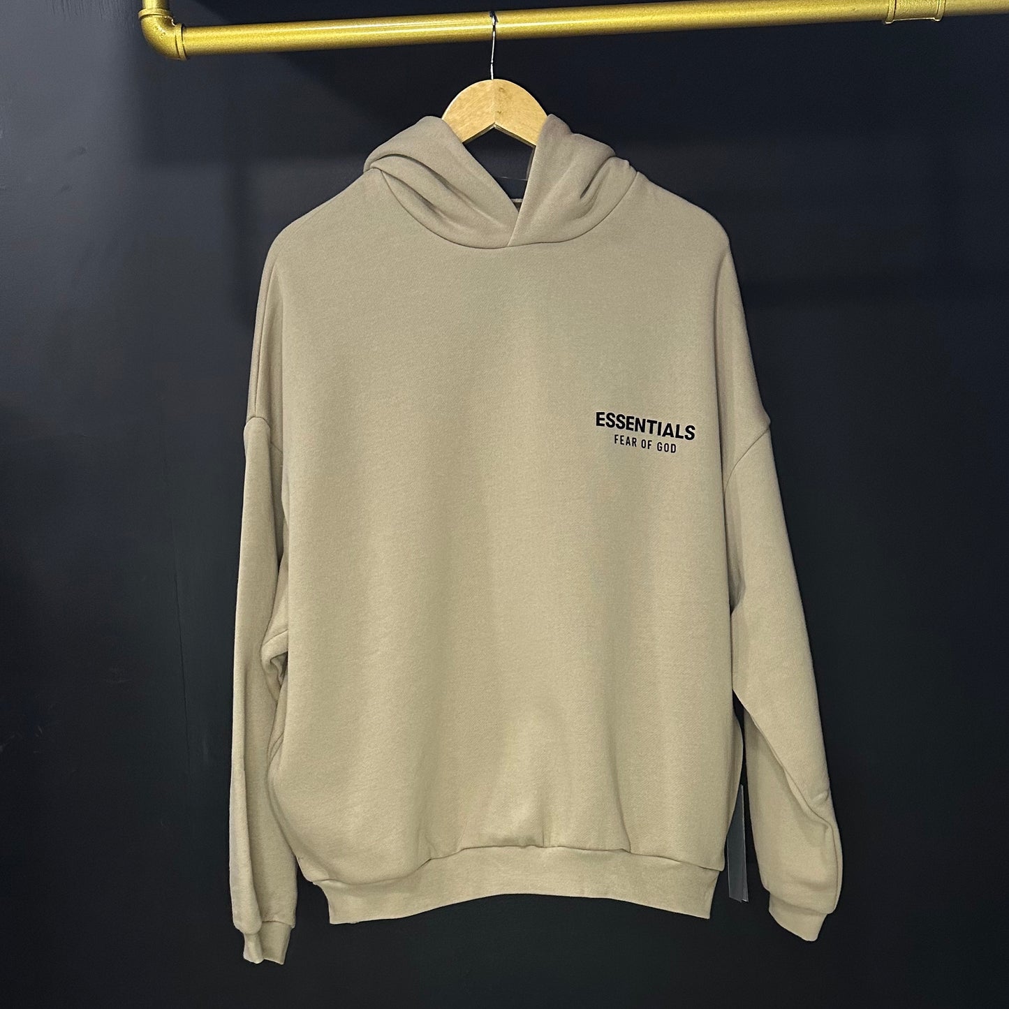 HOODIE ESSENTIALS