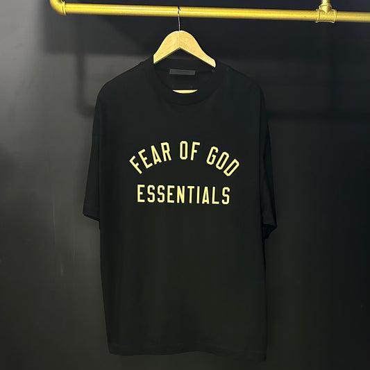 PLAYERA ESSENTIALS