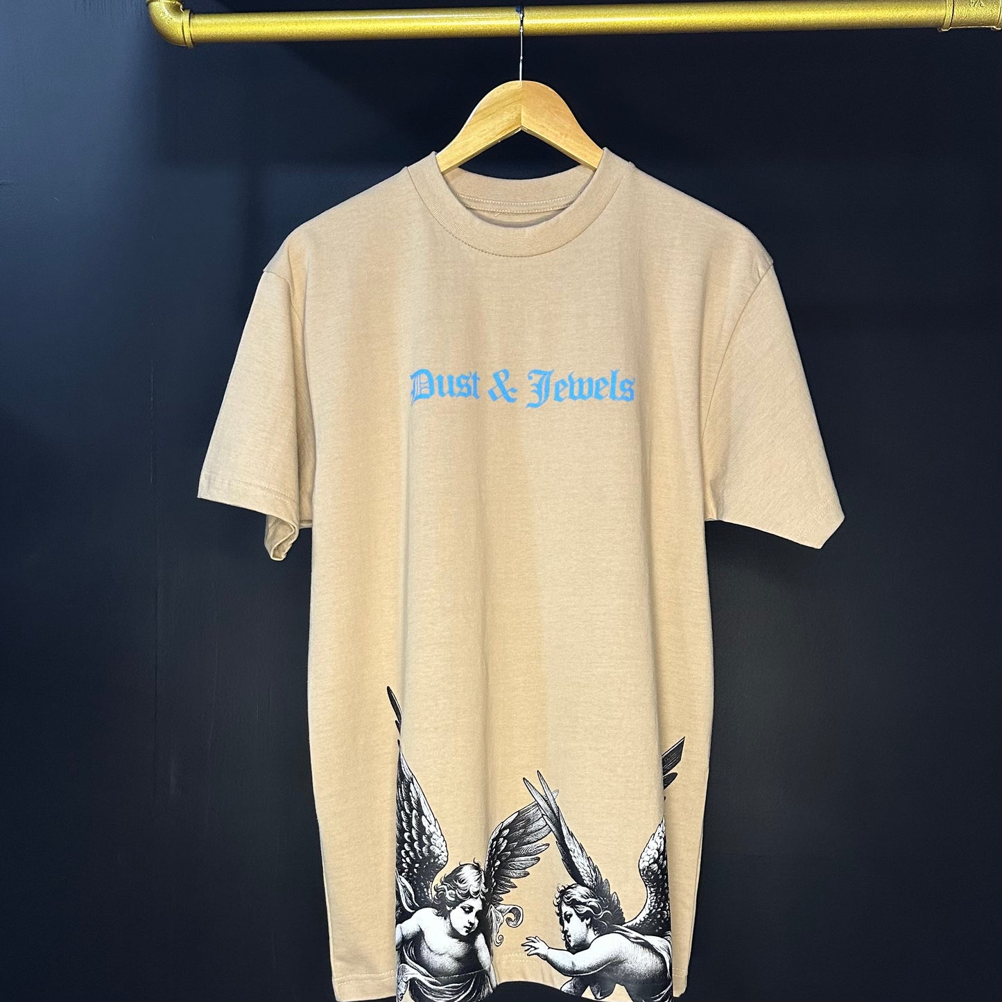DUST & JEWELS