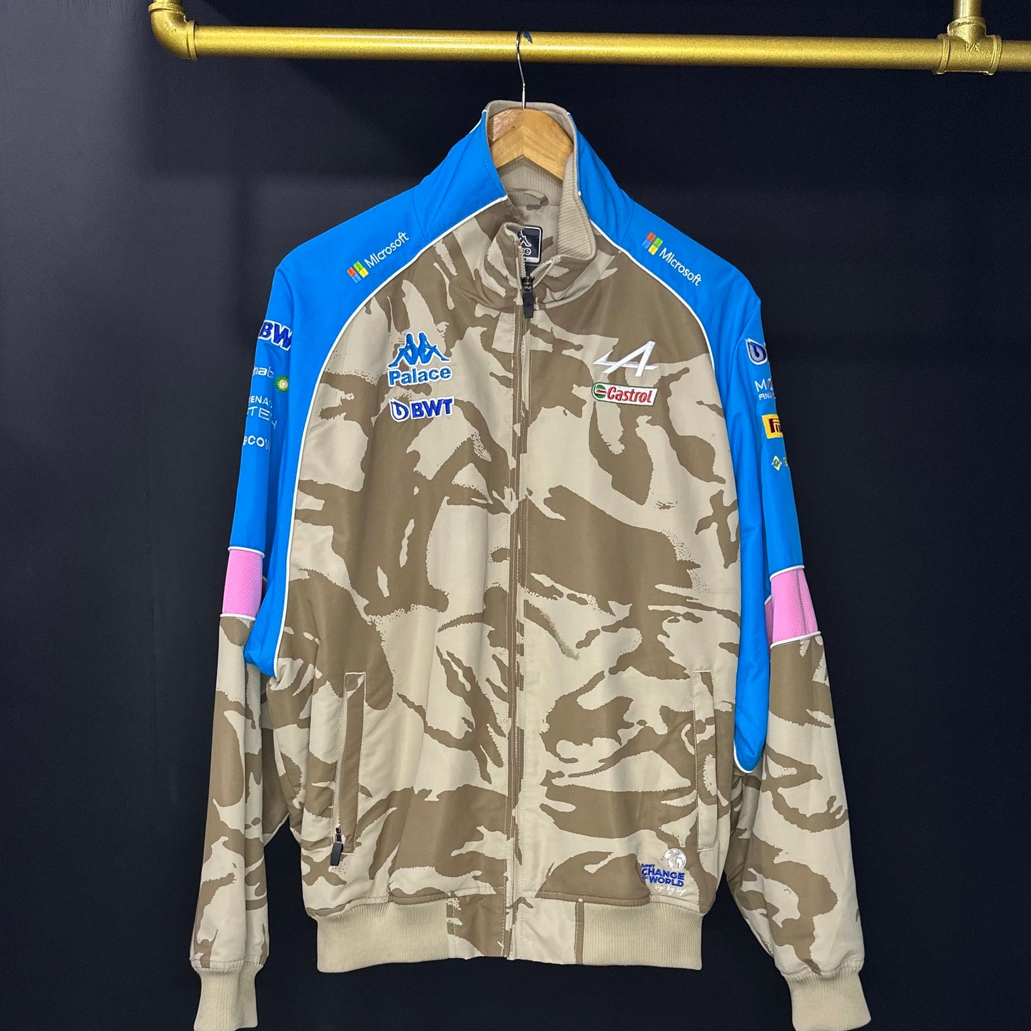 PALACE X F1