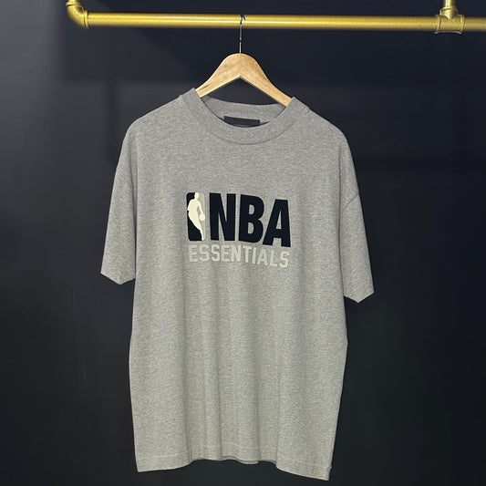 PLAYERA ESSENTIALS x NBA