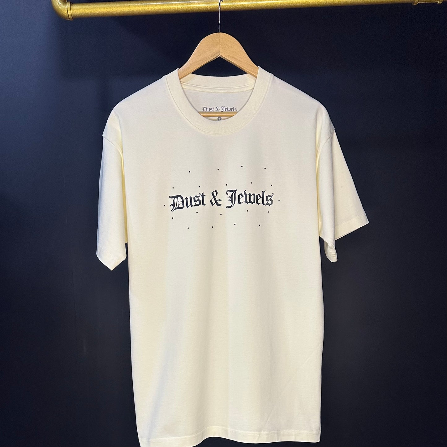 DUST & JEWELS