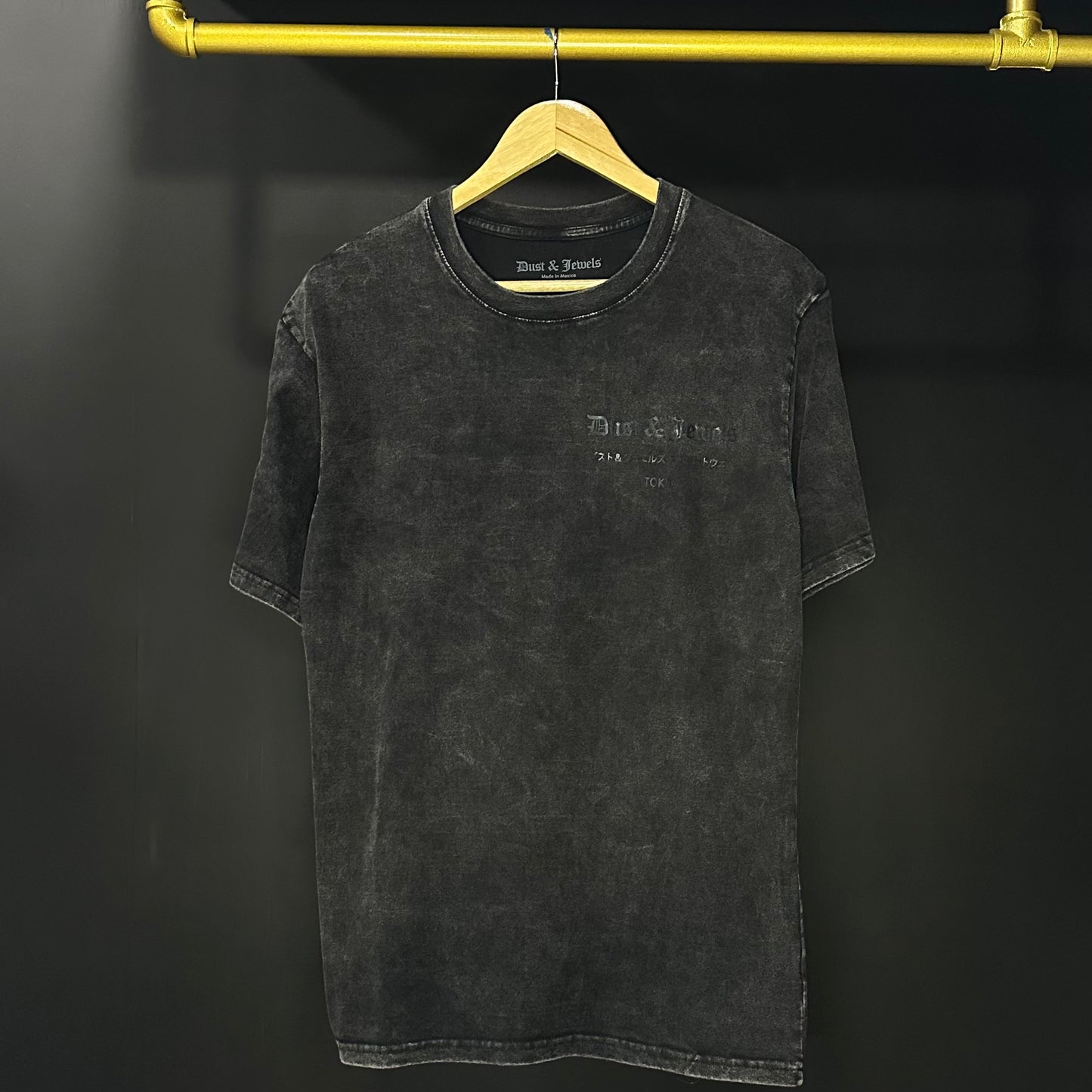 DUST & JEWELS GREY Basic Tee