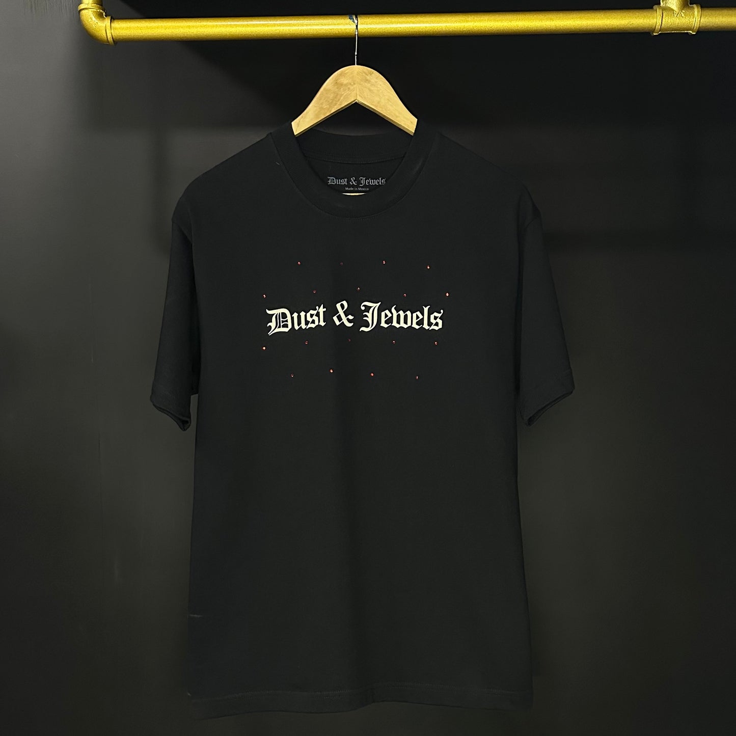 DUST & JEWELS Bandits Black Tee