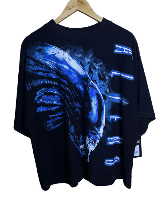 Aliens Loiter