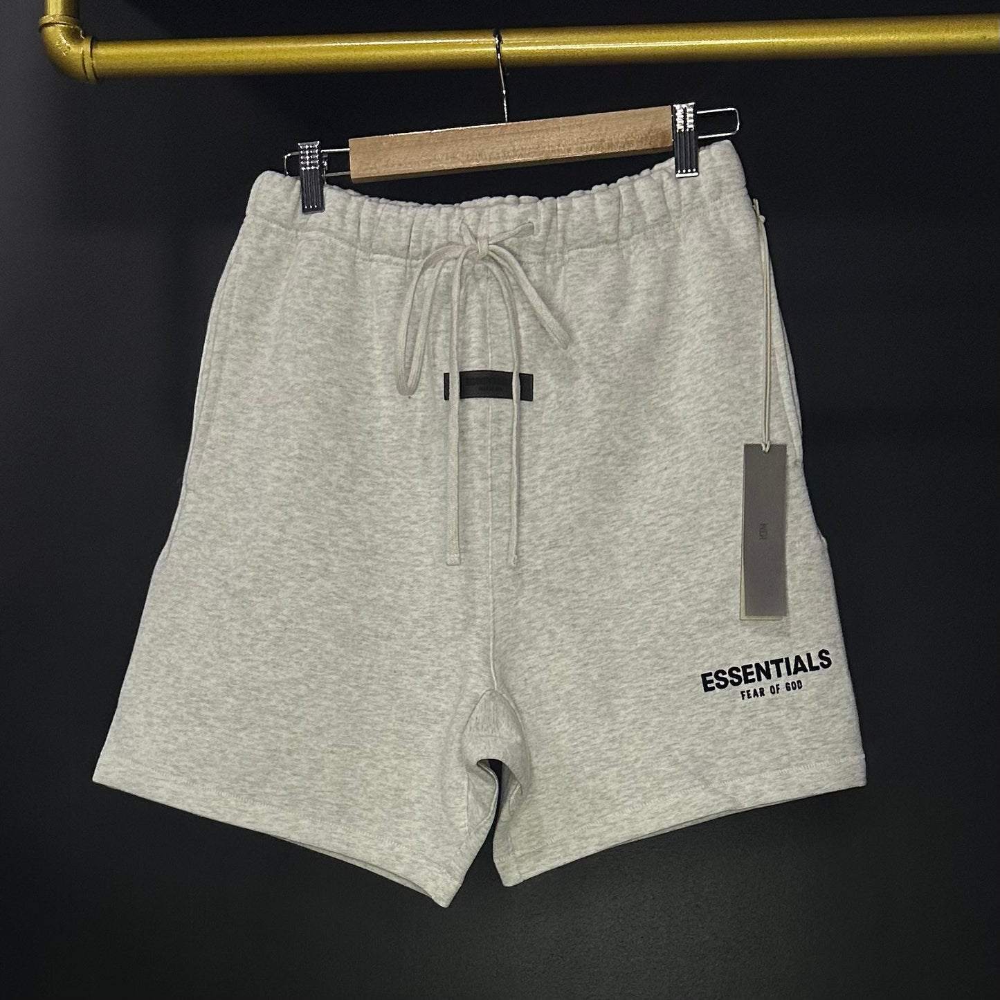 SHORTS ESSENTIALS