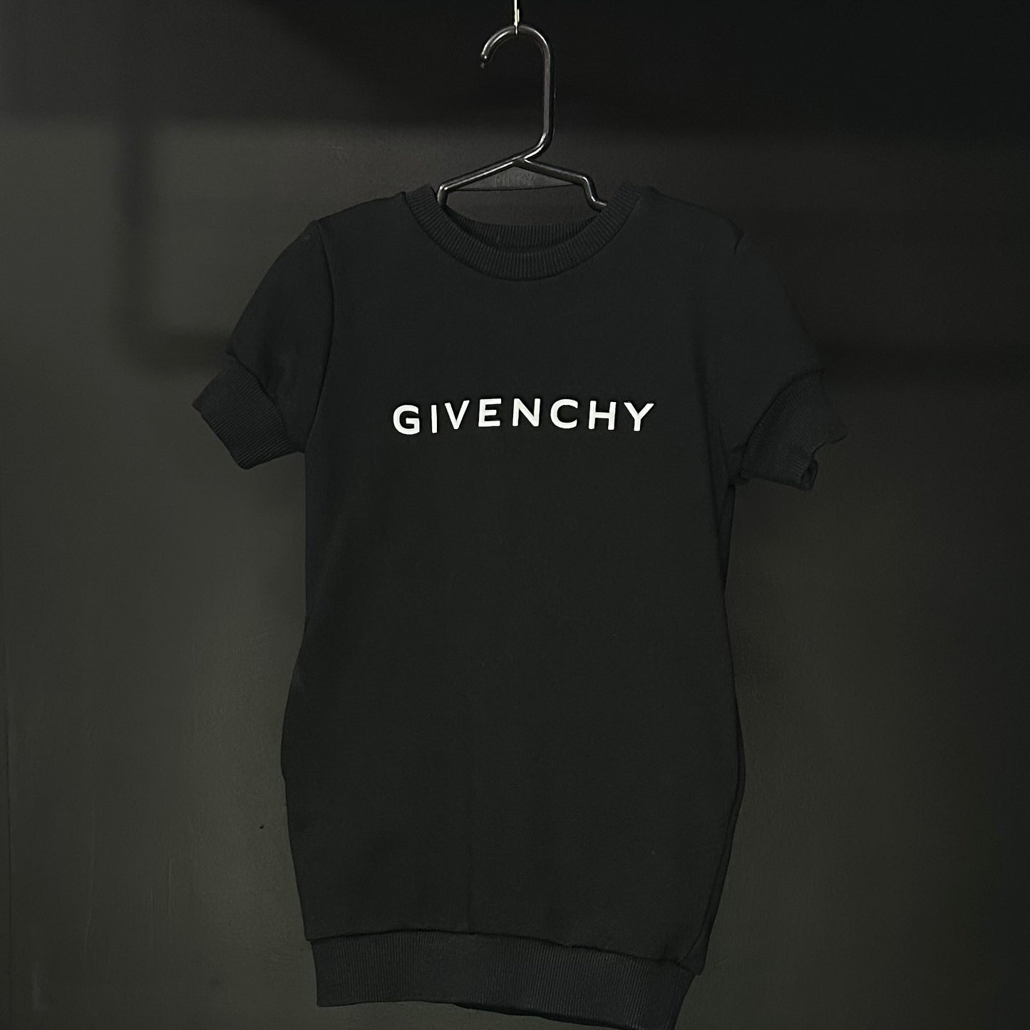 GIVENCHY GIRLS LOGO