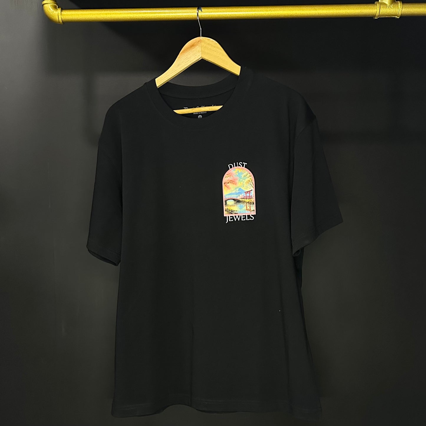 DUST & JEWELS