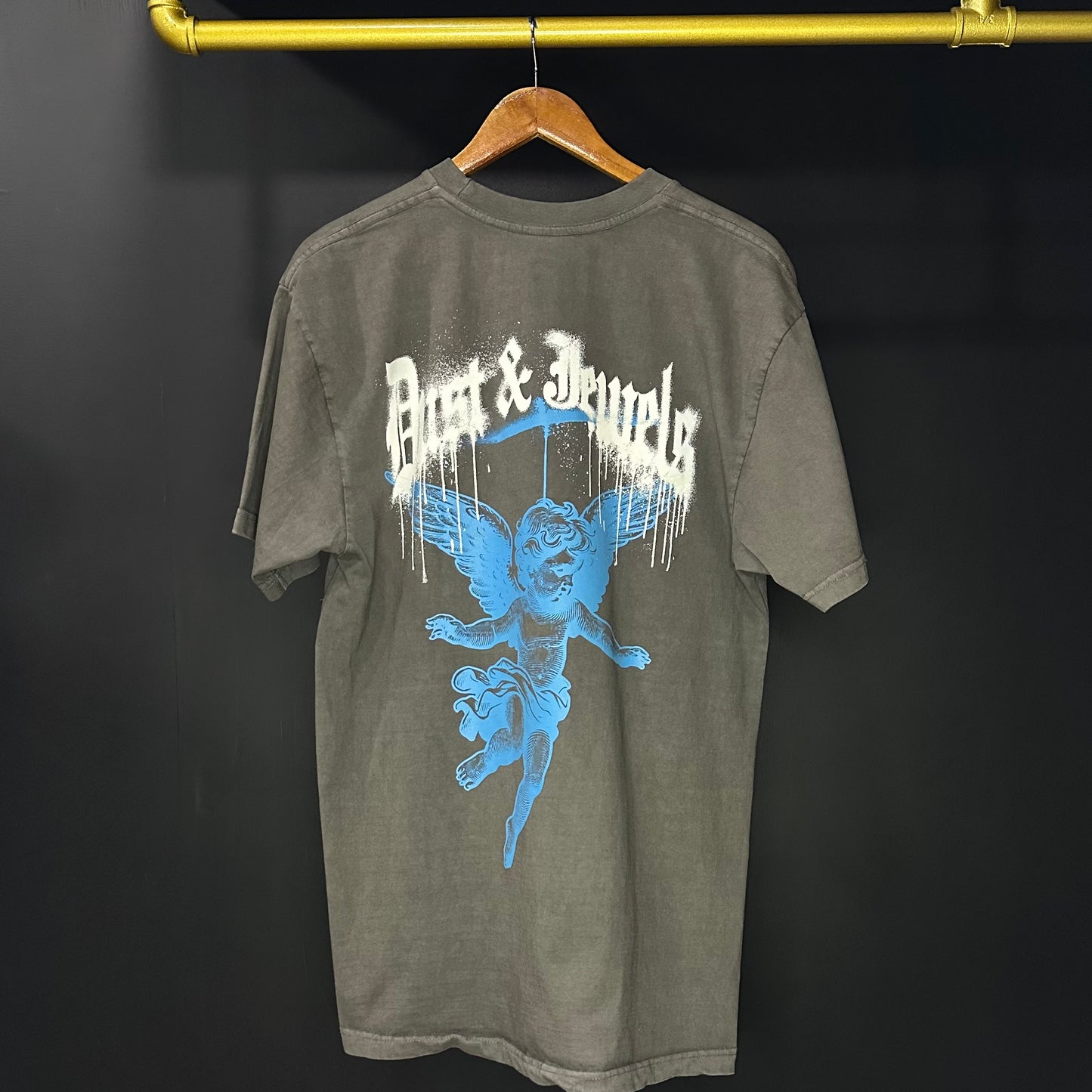 DUST & JEWELS melted angel cement