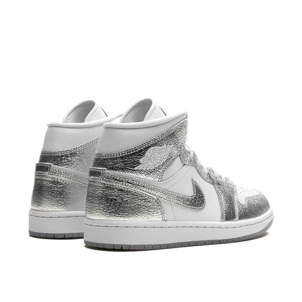 Jordan
tenis Air Jordan 1 Mid SE Metallic Silver SNK