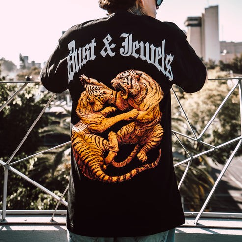 Dust & Jewels X Alex Torres